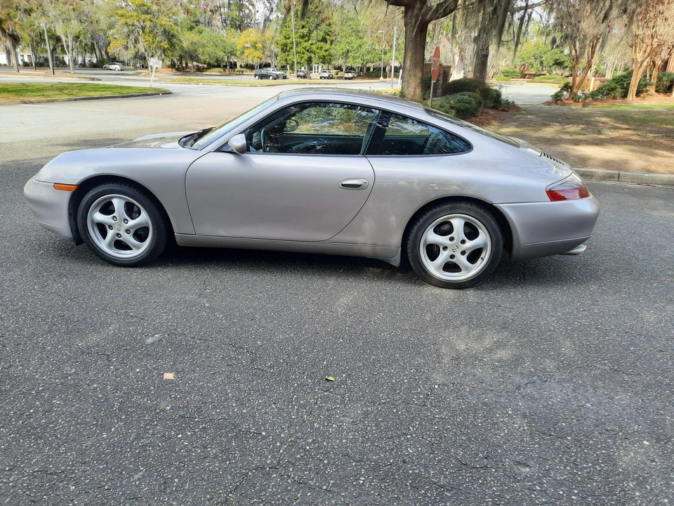 2001 Porsche 996 Carrera - Image 2 of 31