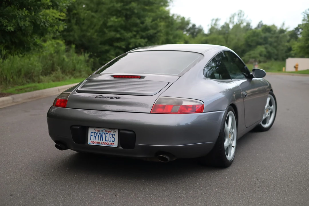 2001 Porsche 996 Carrera - Image 23 of 31