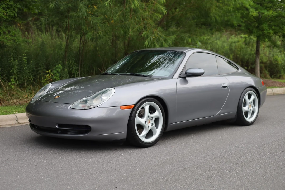 2001 Porsche 996 Carrera - Image 8 of 31