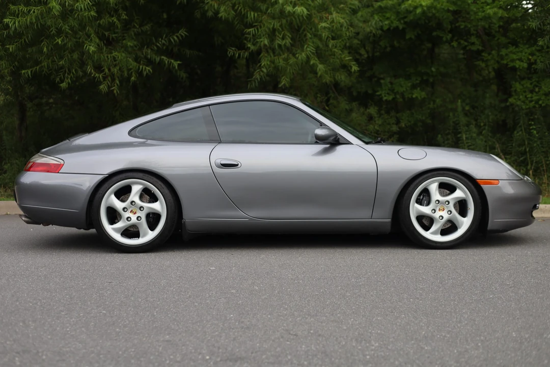 2001 Porsche 996 Carrera - Image 15 of 31