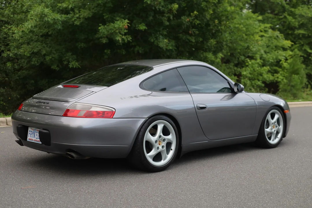 2001 Porsche 996 Carrera - Image 18 of 31
