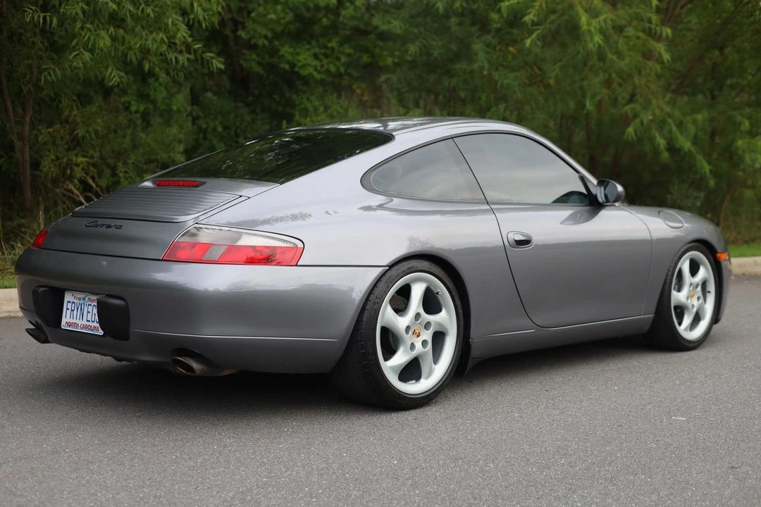 2001 Porsche 996 Carrera - Image 17 of 31