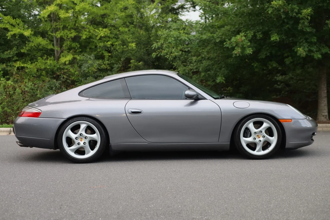 2001 Porsche 996 Carrera - Image 14 of 31