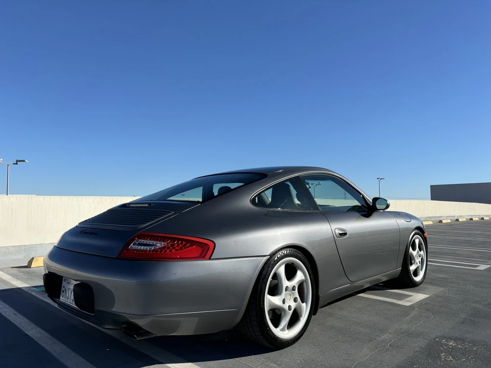 2001 Porsche 996 Carrera - Image 31 of 31
