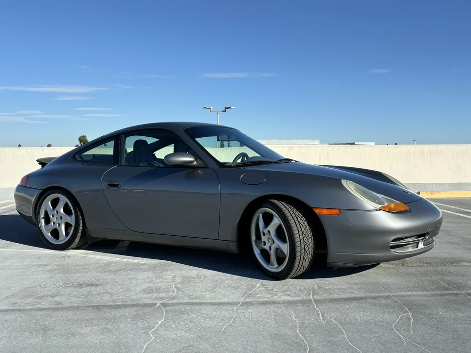 2001 Porsche 996 Carrera - Image 4 of 31