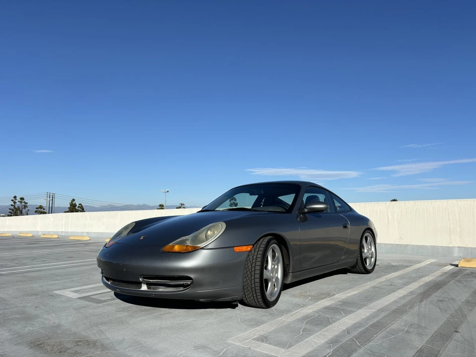 2001 Porsche 996 Carrera - Image 12 of 31