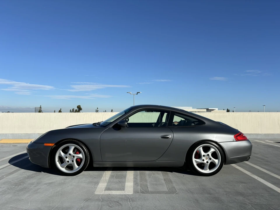2001 Porsche 996 Carrera - Image 17 of 31