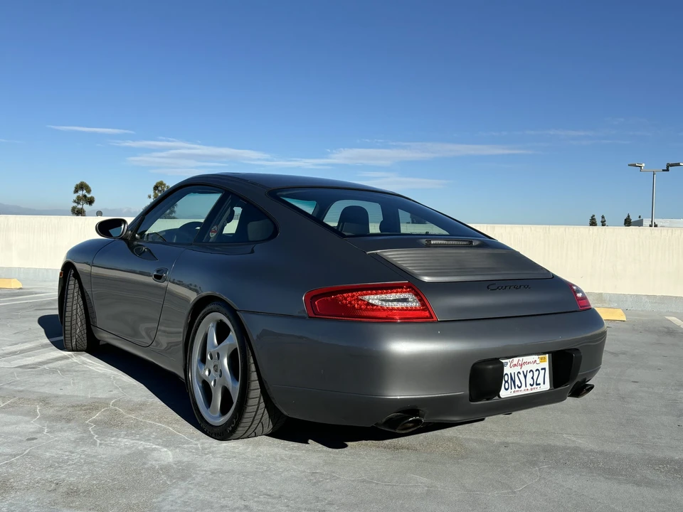 2001 Porsche 996 Carrera - Image 26 of 31