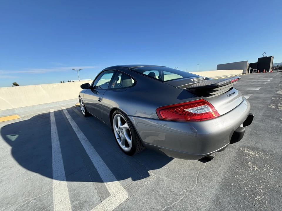 2001 Porsche 996 Carrera - Image 21 of 31