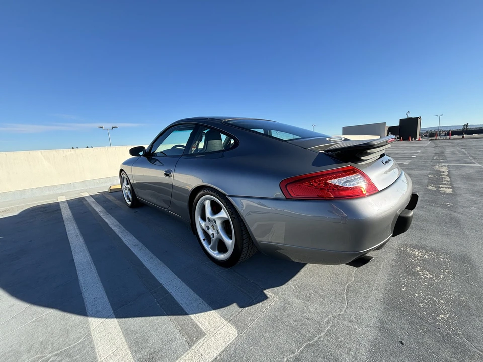 2001 Porsche 996 Carrera - Image 22 of 31
