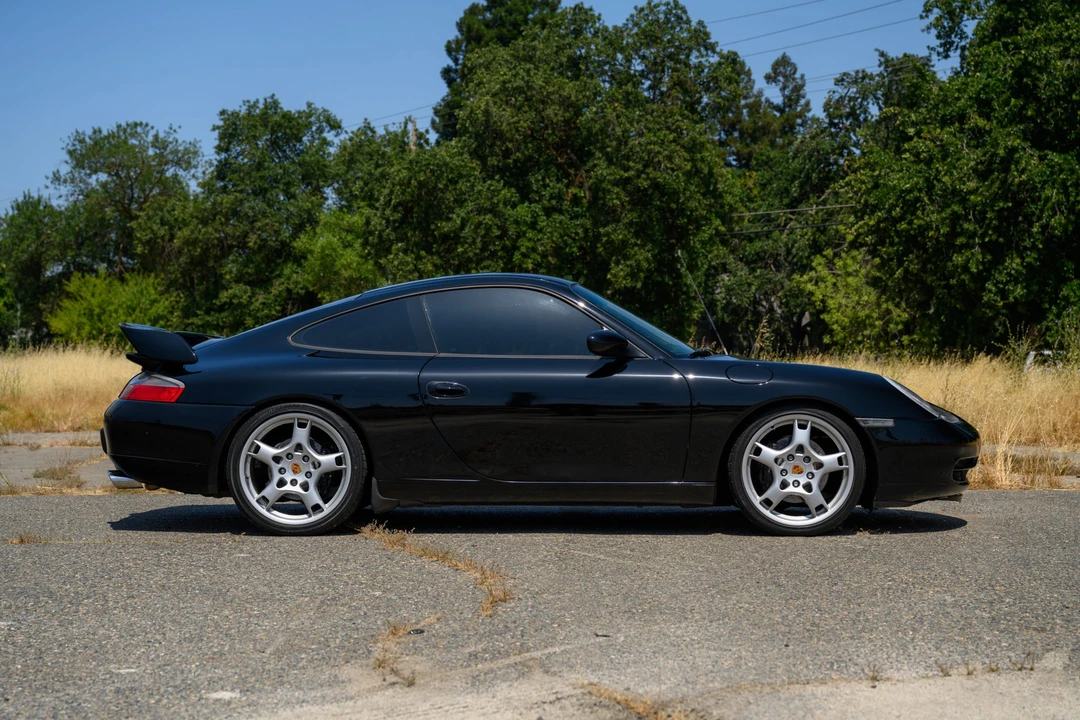 2001 Porsche 996 Carrera - Image 11 of 31