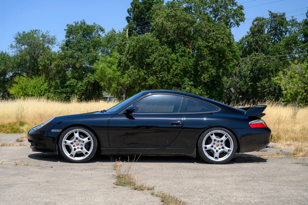 2001 Porsche 996 Carrera - Image 3 of 31