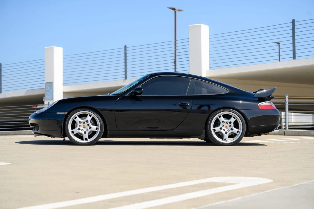 2001 Porsche 996 Carrera - Image 19 of 31