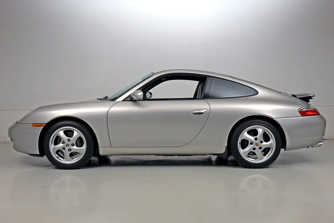 2001 Porsche 996 Carrera - Image 3 of 31