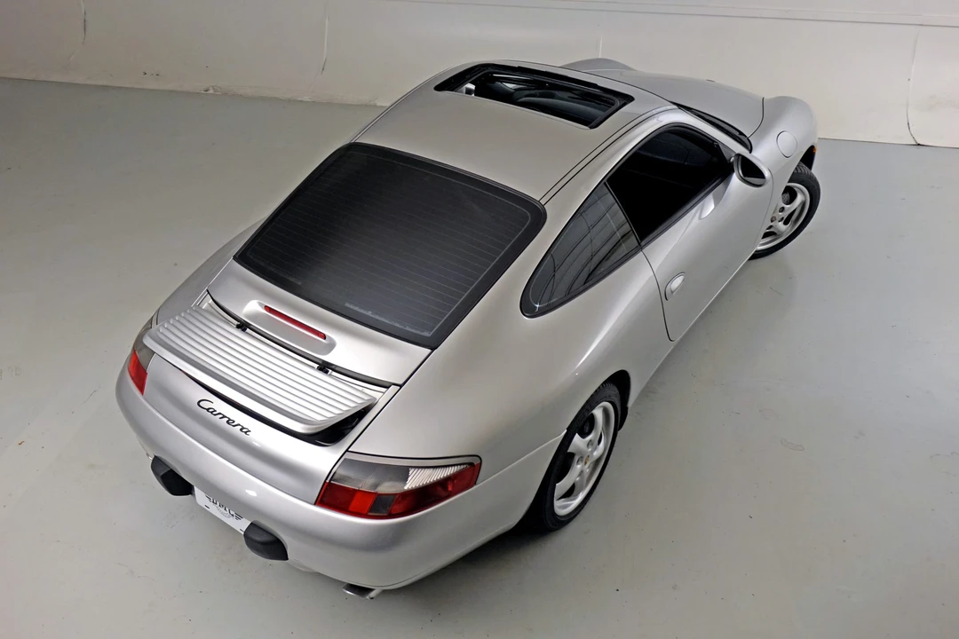 2001 Porsche 996 Carrera - Image 10 of 31