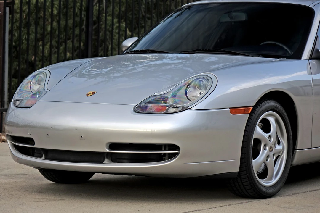 2001 Porsche 996 Carrera - Image 22 of 31
