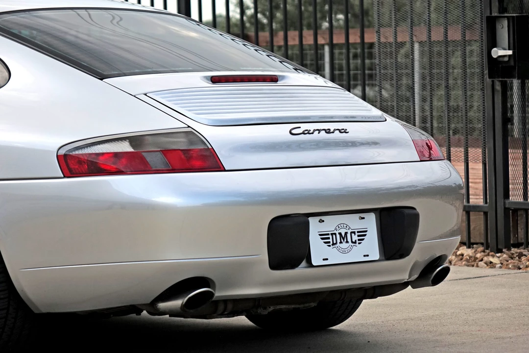 2001 Porsche 996 Carrera - Image 27 of 31