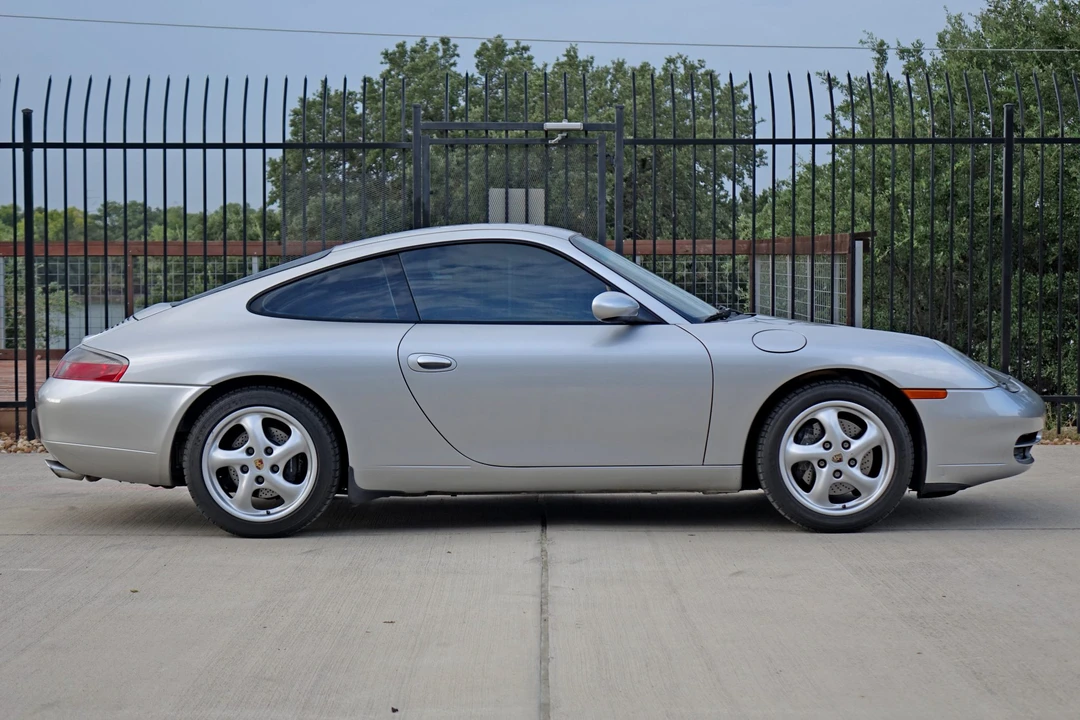 2001 Porsche 996 Carrera - Image 20 of 31