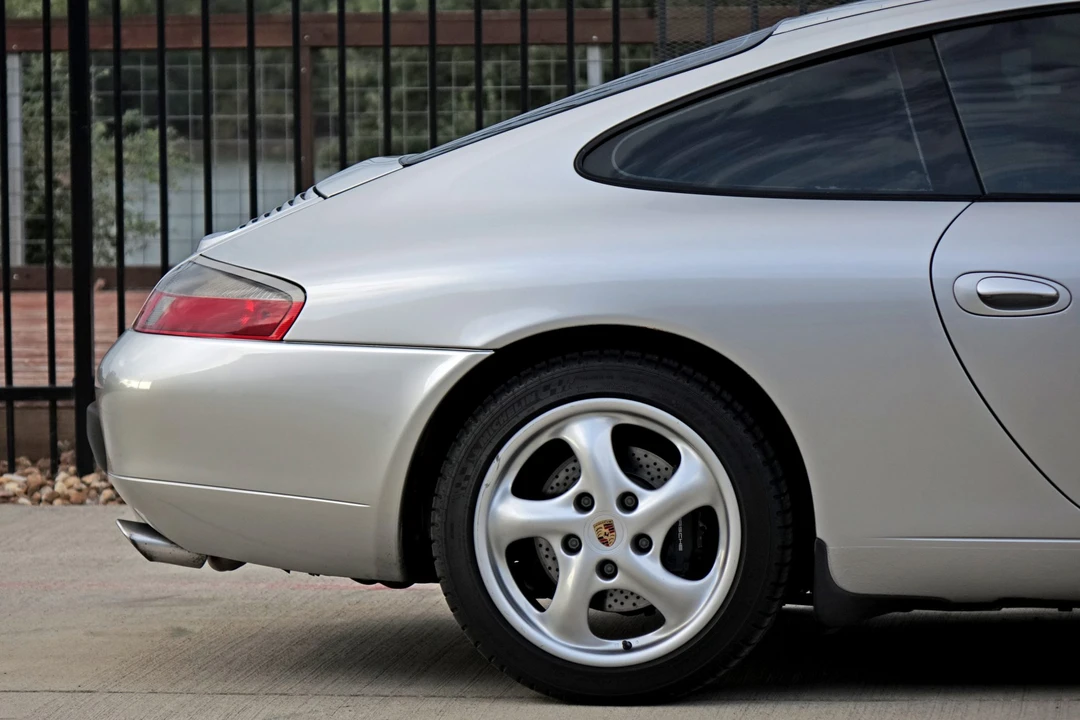 2001 Porsche 996 Carrera - Image 29 of 31
