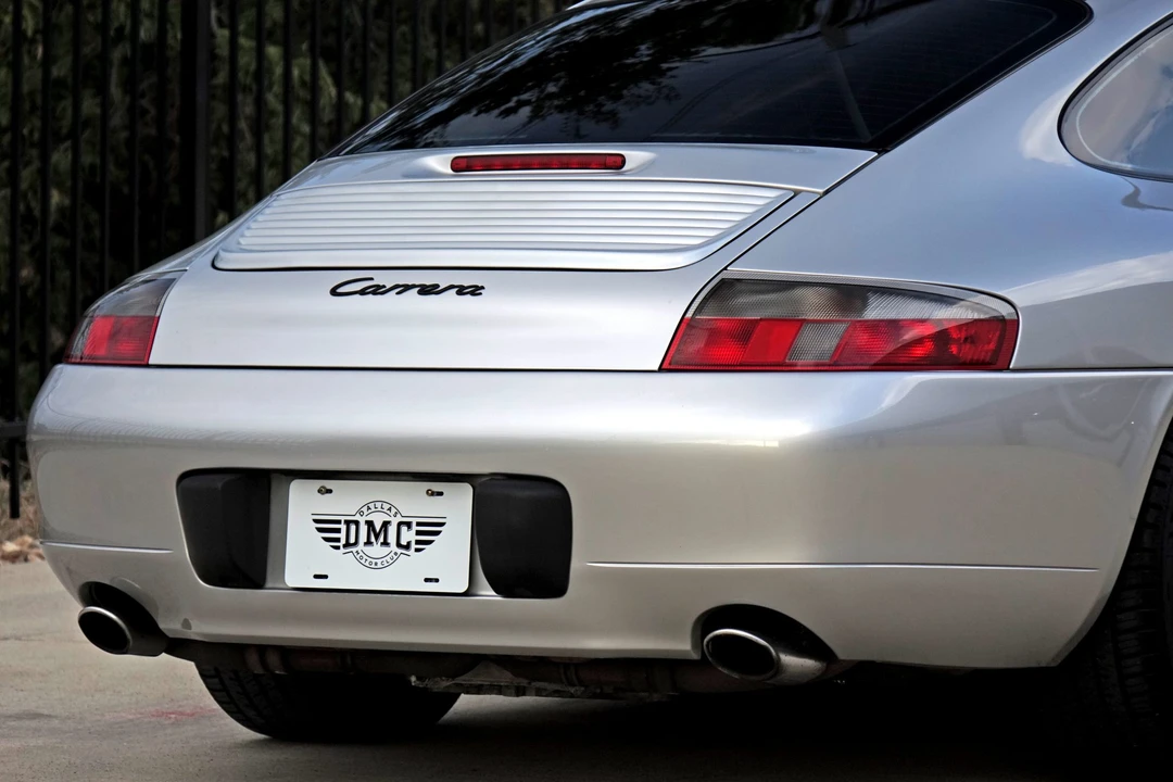 2001 Porsche 996 Carrera - Image 28 of 31