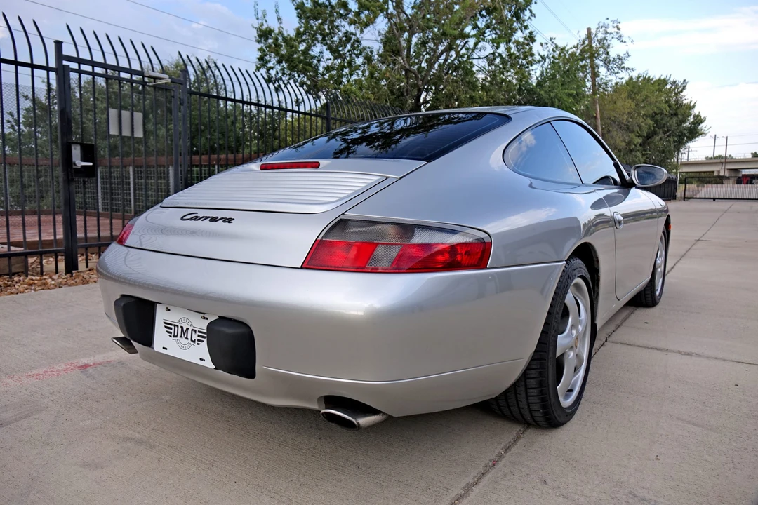 2001 Porsche 996 Carrera - Image 18 of 31