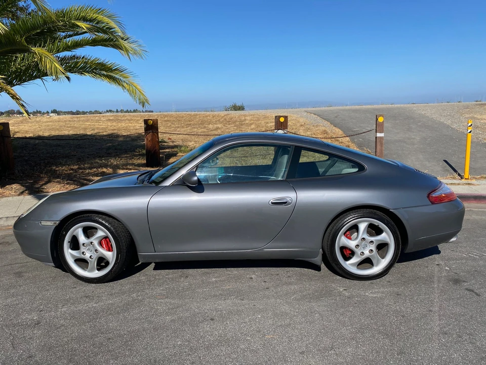 2001 Porsche 996 Carrera - Image 24 of 31