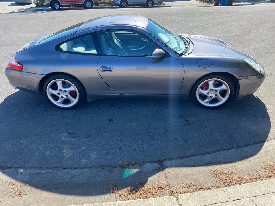 2001 Porsche 996 Carrera - Image 4 of 31