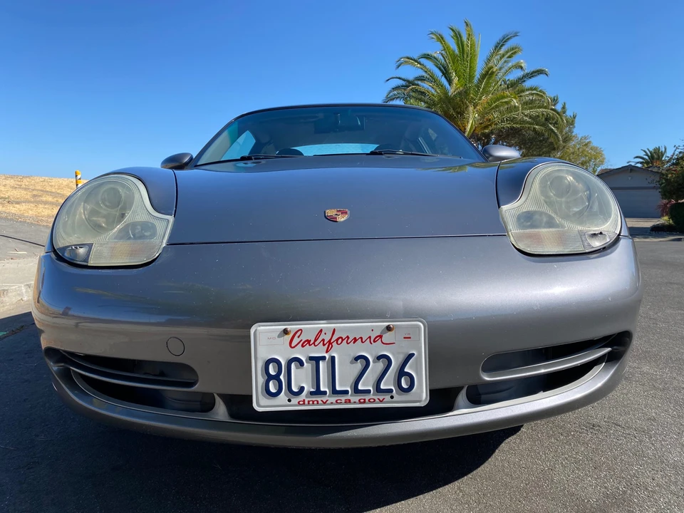 2001 Porsche 996 Carrera - Image 10 of 31
