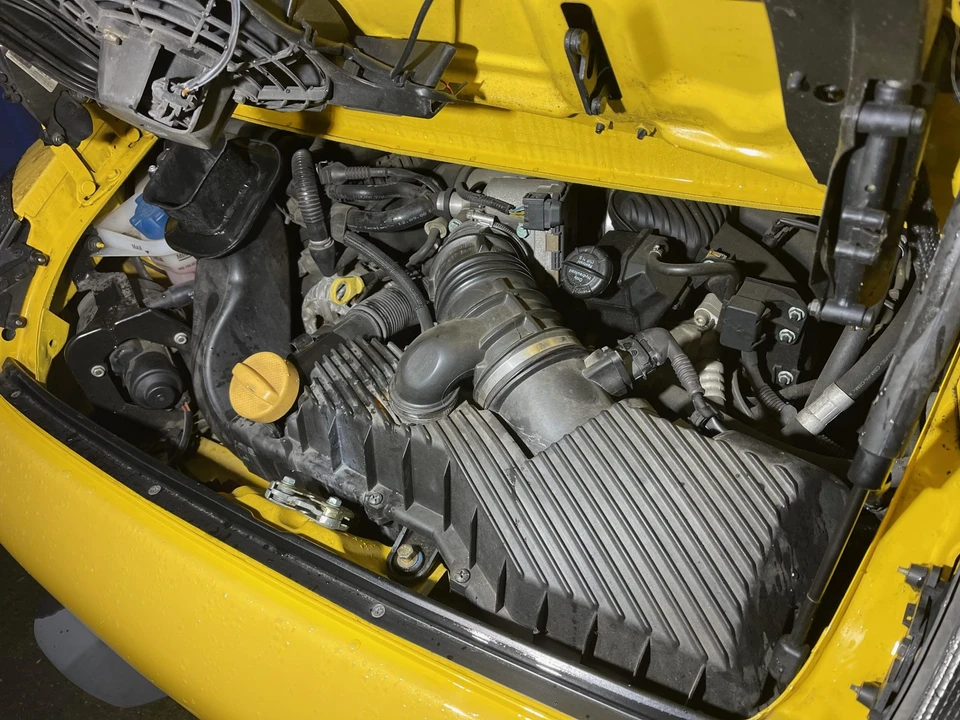 2001 Porsche 996 Carrera - Image 28 of 31