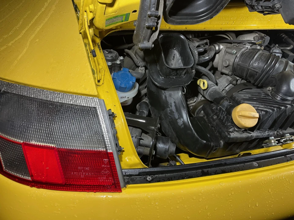 2001 Porsche 996 Carrera - Image 30 of 31