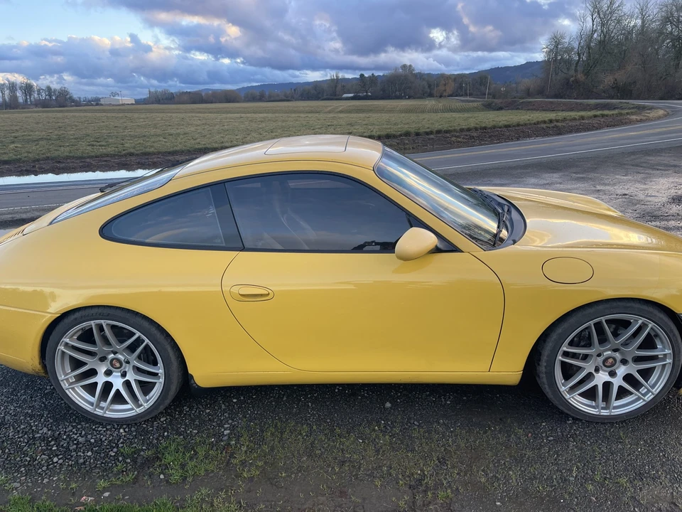 2001 Porsche 996 Carrera - Image 7 of 31