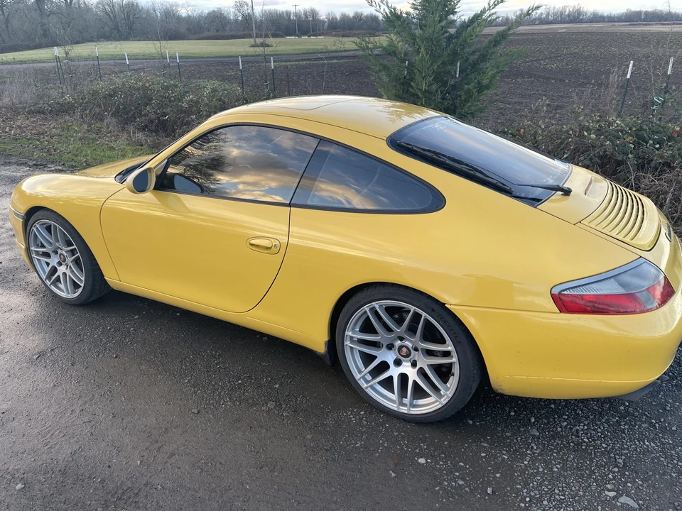 2001 Porsche 996 Carrera - Image 13 of 31