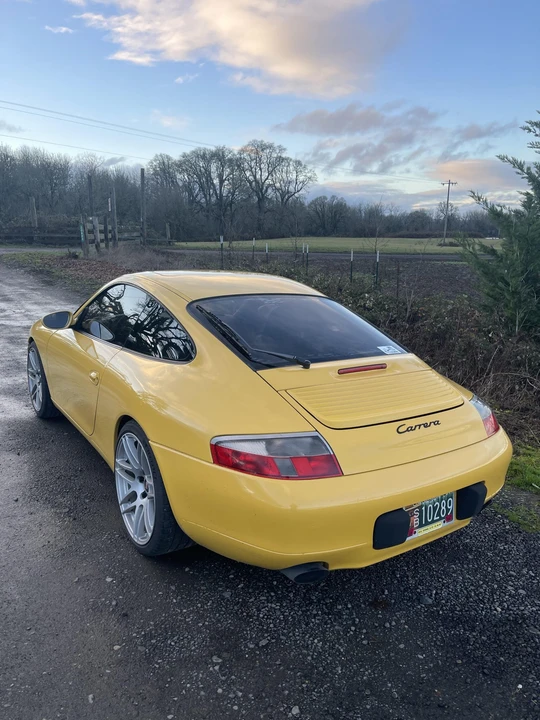 2001 Porsche 996 Carrera - Image 12 of 31