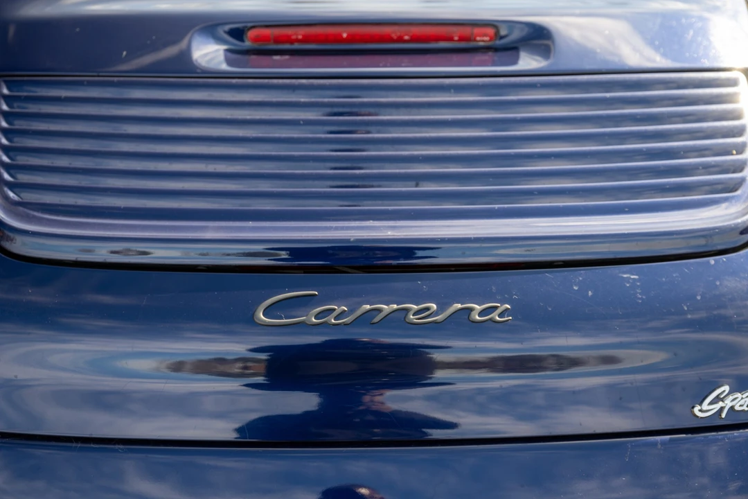 2001 Porsche 996 Carrera - Image 24 of 31