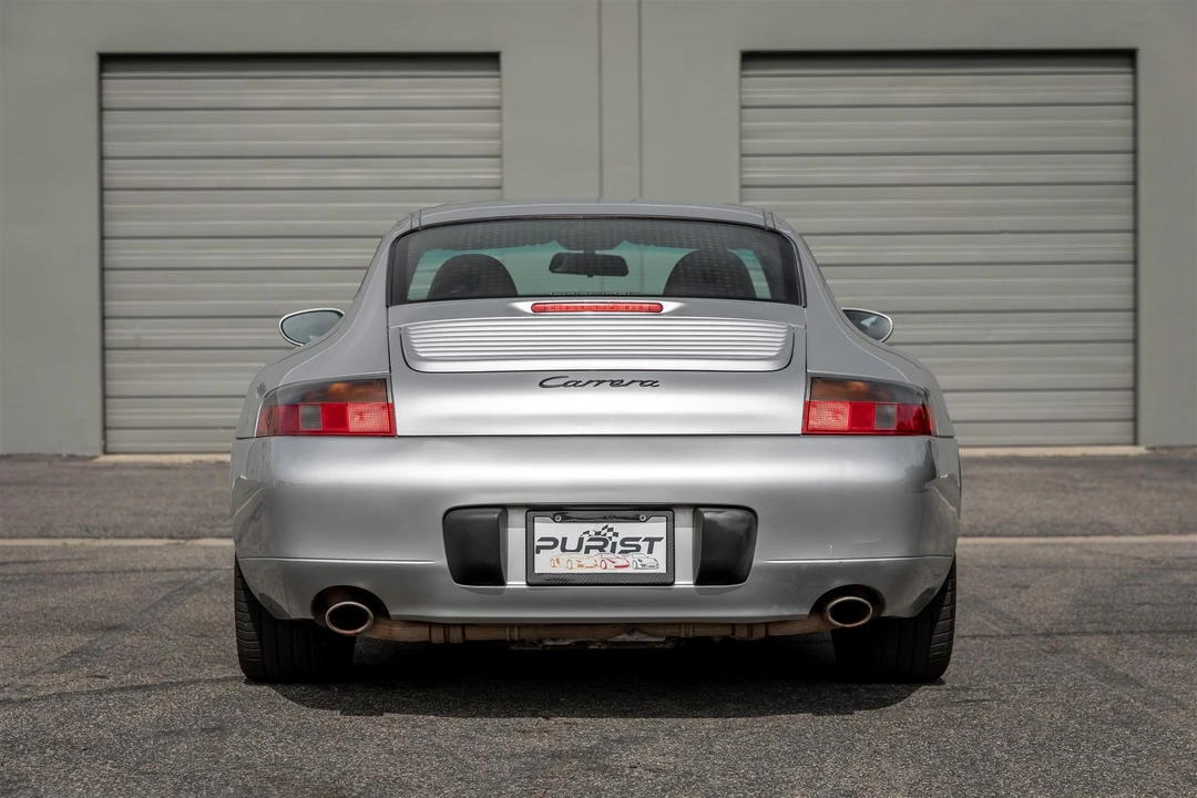 2001 Porsche 996 Carrera - Image 12 of 31