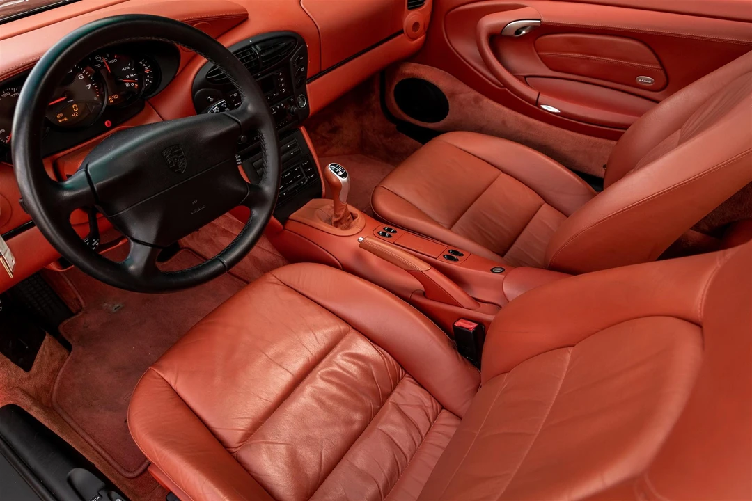 2001 Porsche 996 Carrera - Image 27 of 31