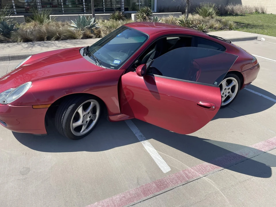 2001 Porsche 996 Carrera - Image 16 of 31