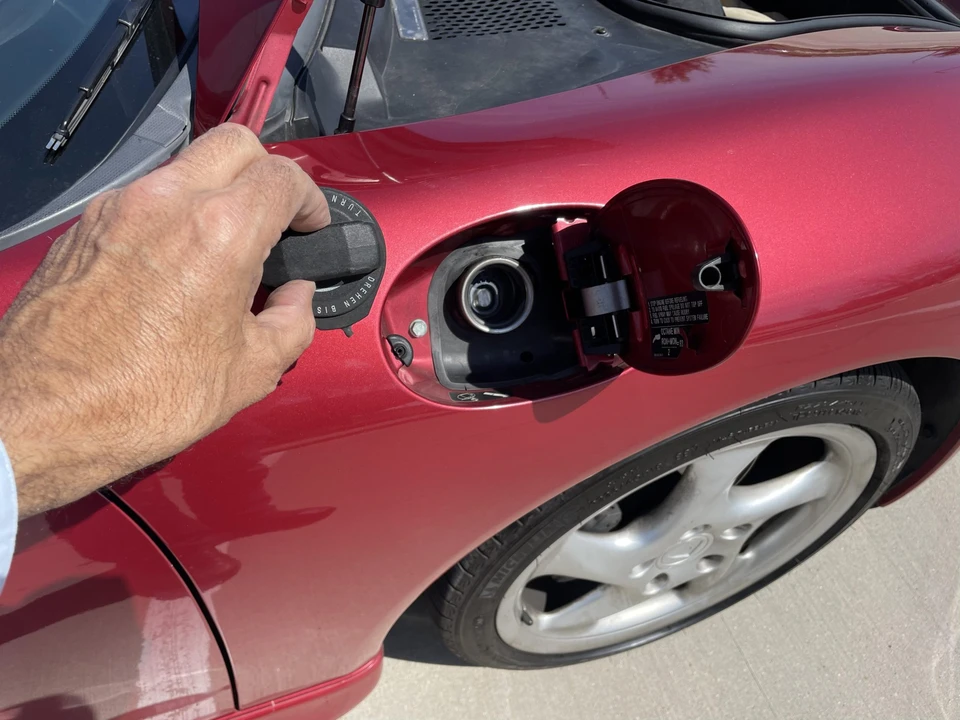 2001 Porsche 996 Carrera - Image 18 of 31