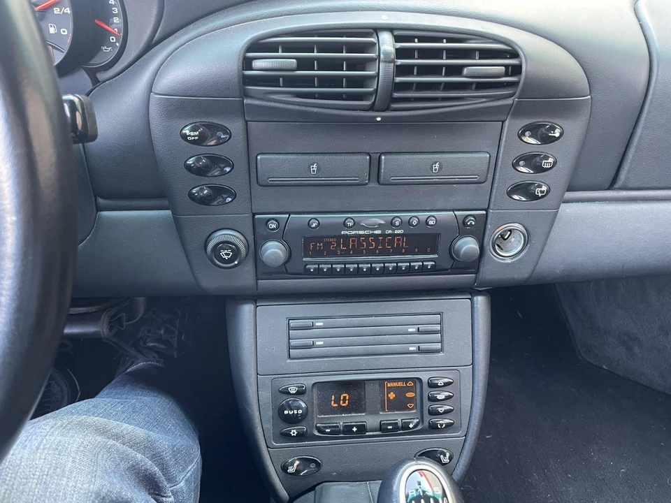2001 Porsche 996 Carrera - Image 31 of 31