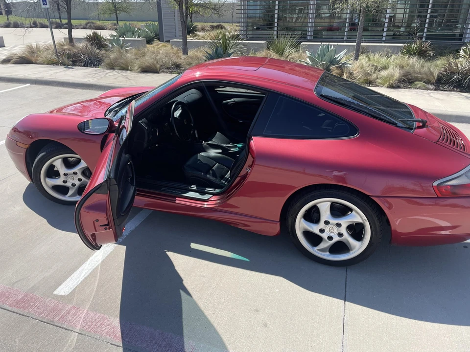 2001 Porsche 996 Carrera - Image 19 of 31