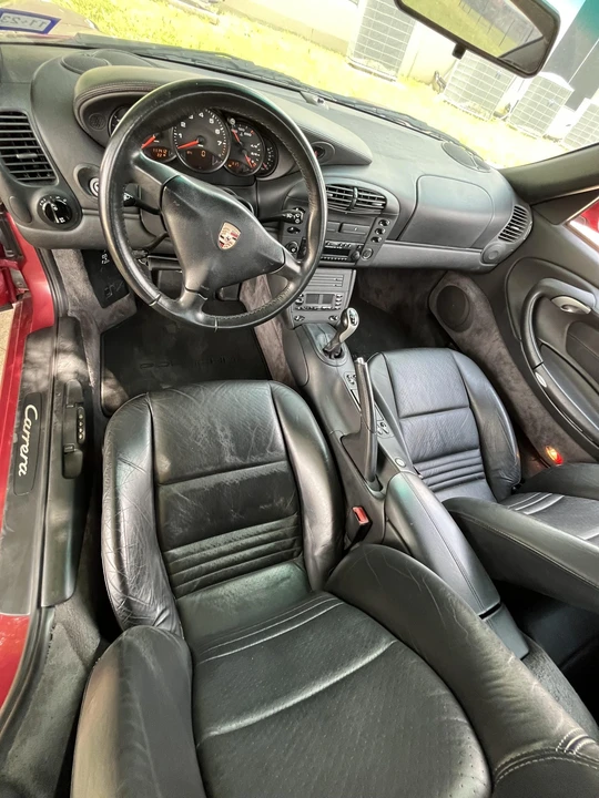 2001 Porsche 996 Carrera - Image 26 of 31
