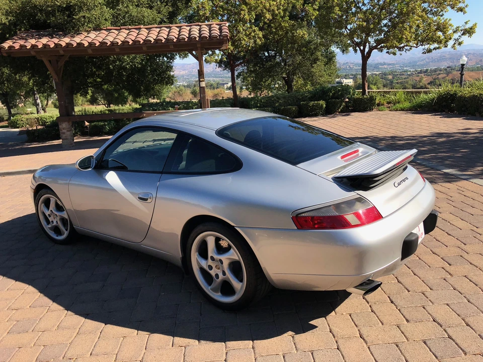 2001 Porsche 996 Carrera - Image 16 of 31