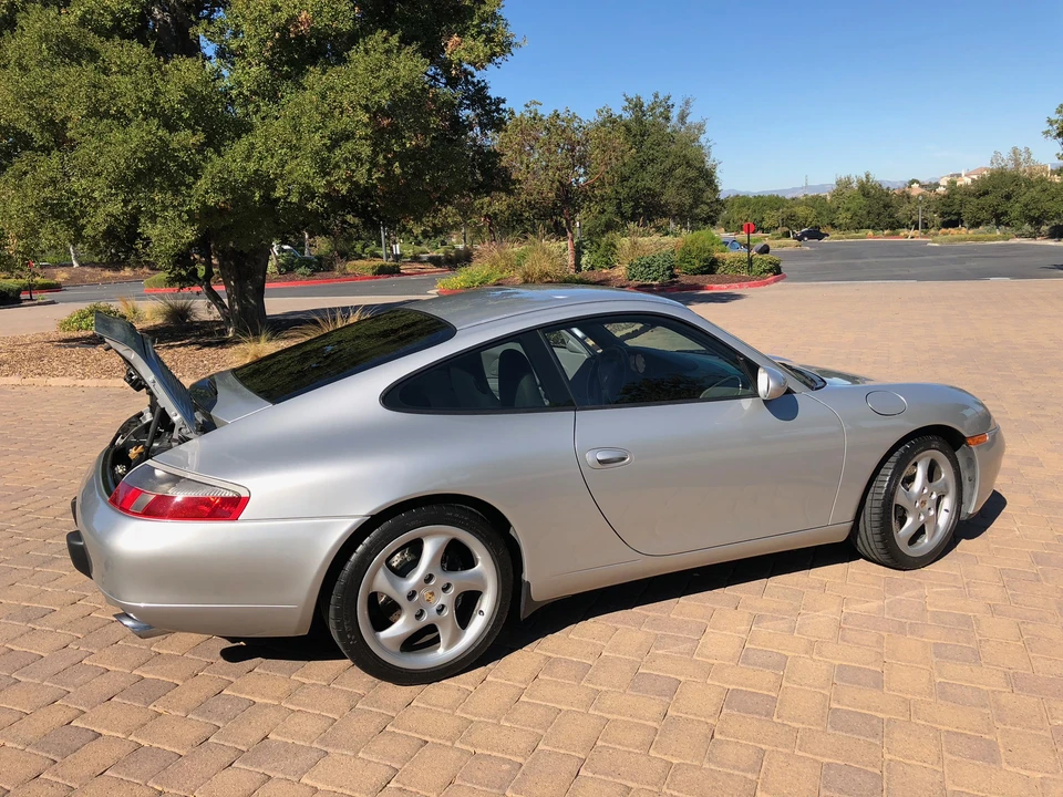 2001 Porsche 996 Carrera - Image 24 of 31
