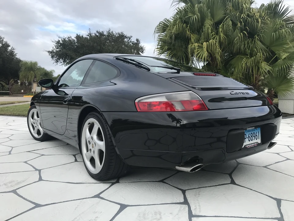 2001 Porsche 996 Carrera - Image 13 of 31