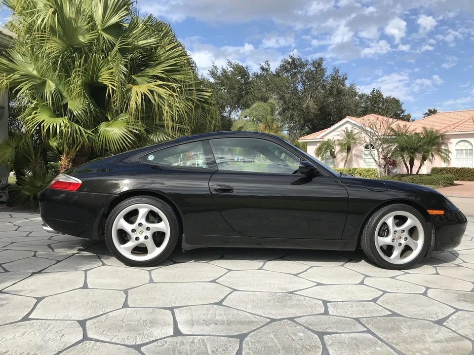 2001 Porsche 996 Carrera - Image 25 of 31