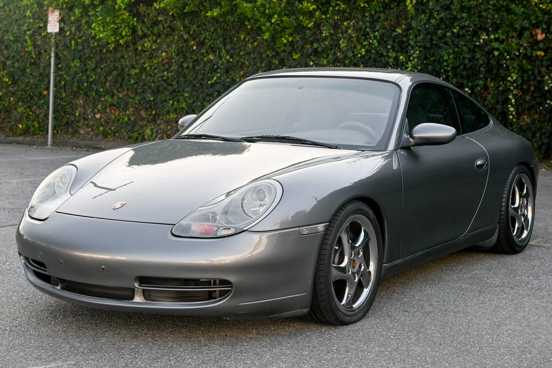 2001 Porsche 996 Carrera - Image 2 of 31
