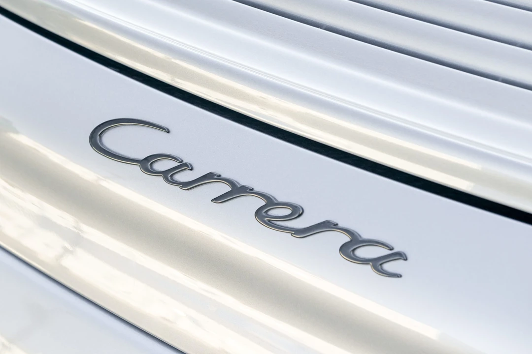 2001 Porsche 996 Carrera - Image 28 of 31