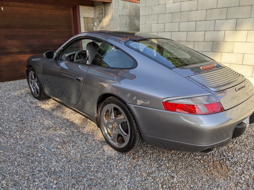 2001 Porsche 996 Carrera - Image 6 of 31