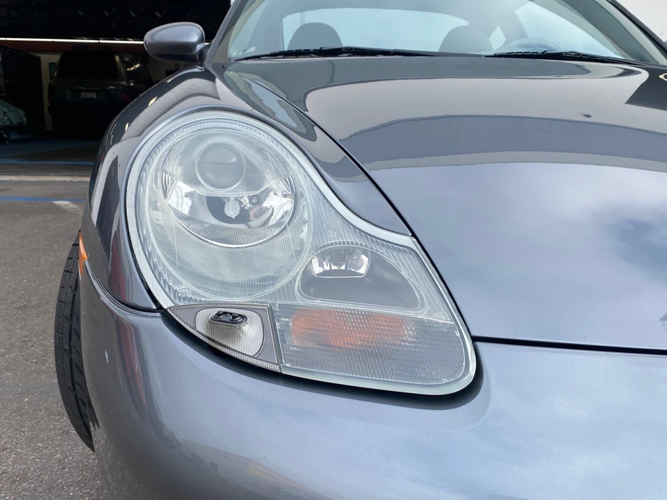 2001 Porsche 996 Carrera - Image 12 of 31