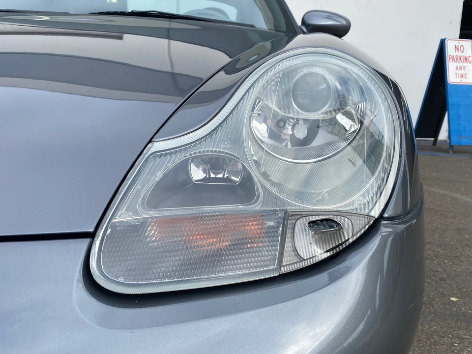 2001 Porsche 996 Carrera - Image 13 of 31